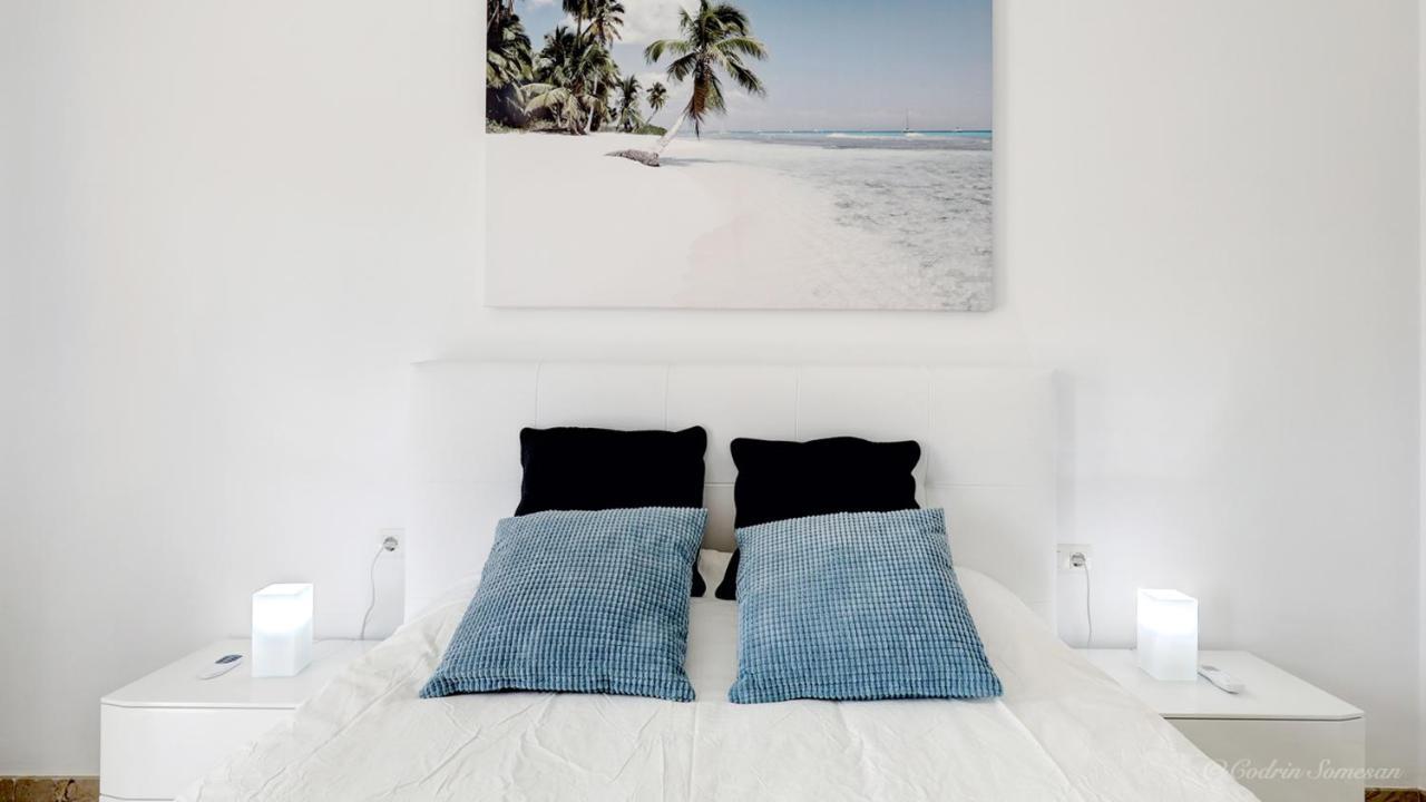 Cozy Apartment Overlooking Estepona'S Marina! ภายนอก รูปภาพ